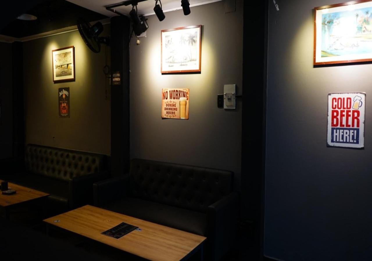 Saigon Hub Hostel Ho Chi Minh City Bagian luar foto